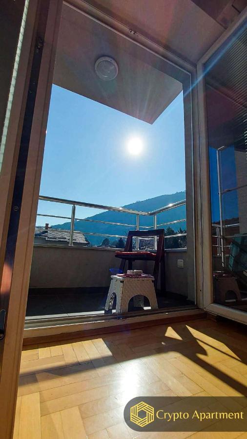 Crypto Apartment Skopje Bagian luar foto