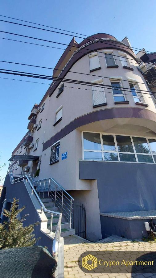 Crypto Apartment Skopje Bagian luar foto
